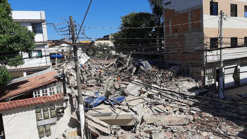Três pessoas morrem após desabamento de prédio no Espírito Santo