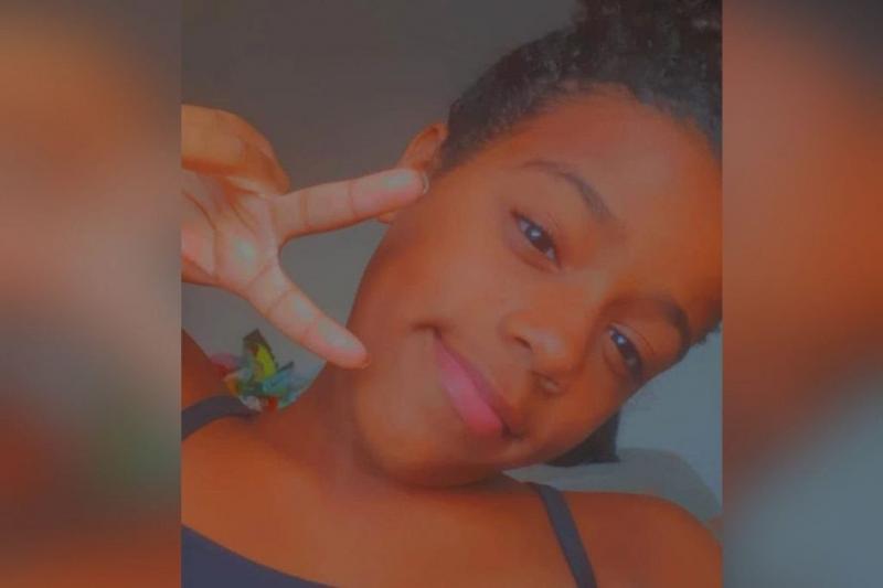 Morre menina de 11 anos atropelada por carro alegórico no Rio