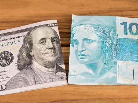 O que faz o dólar subir ou cair em relação ao real