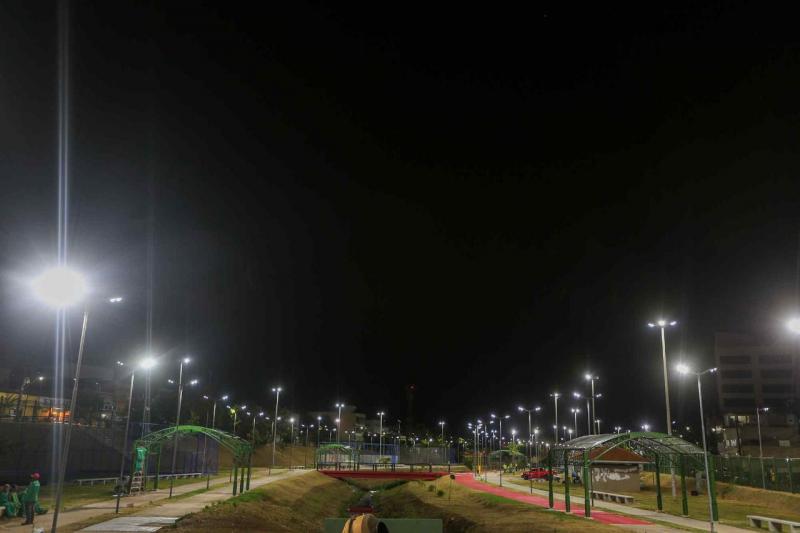 Governo do Amazonas inicia programa para implantação de lâmpadas de LED na iluminação pública do interior