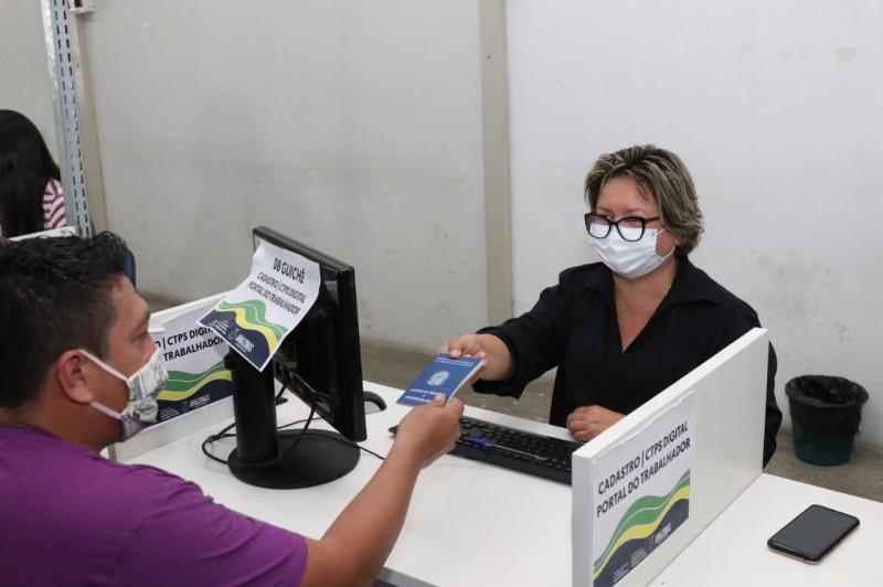 Governo do Amazonas divulga número de vagas ofertadas e admitidos pelo Sine Amazonas nos primeiros meses de 2022