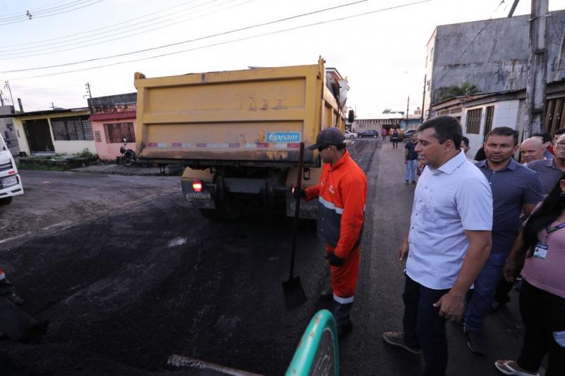 Wilson Lima e David Almeida destacam que ruas do bairro Nova Cidade são recapeadas após 15 anos