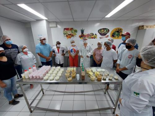 Curso de beneficiamento de leite é encerrado pelo Cetam e Sempa com apresentação de produtos