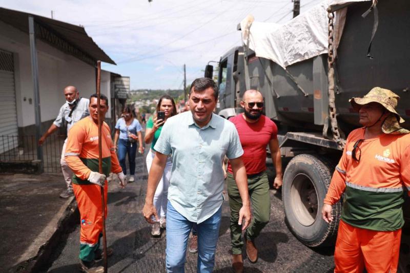 Governador Wilson Lima e prefeito David Almeida vistoriam obras de recuperação viária na zona leste