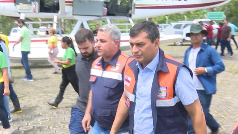 Governador Wilson Lima anuncia repasse de R$ 1 milhão para minimizar estragos da chuva em Itacoatiara