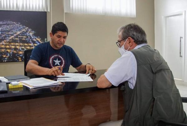 Prefeito BI e Dom Giuliano fecham parceria para ampliar Escola São Francisco