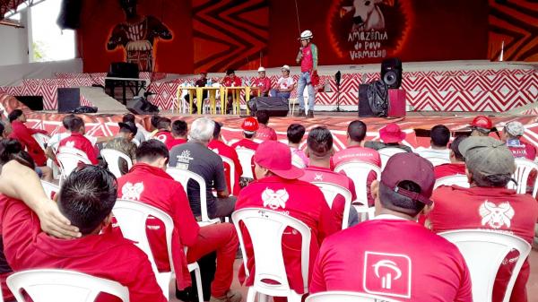 Garantido realiza palestras sobre segurança do trabalho e saúde para equipes de galpão e tribal