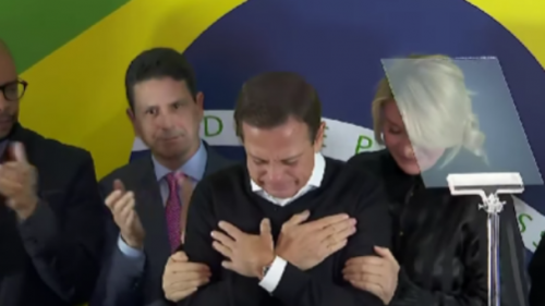 Doria desiste da presidência após pressão do PSDB: 