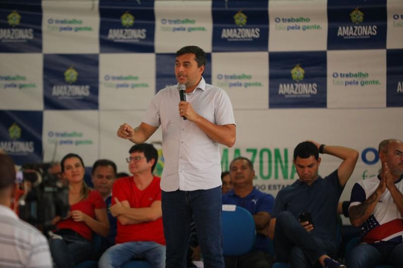 Em Urucará, Wilson Lima assina contrato para pavimentar ruas e dá ordem de serviço para Terminal Flutuante de Passageiros