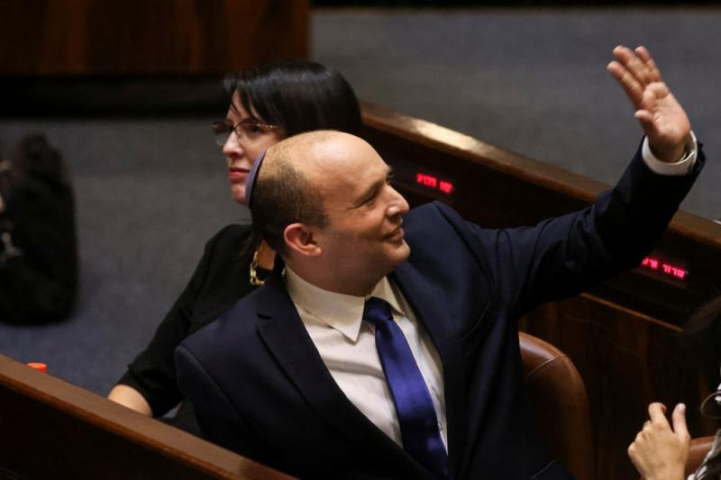 Primeiro-ministro de Israel renuncia e convoca novas eleições um ano depois de assumir o poder