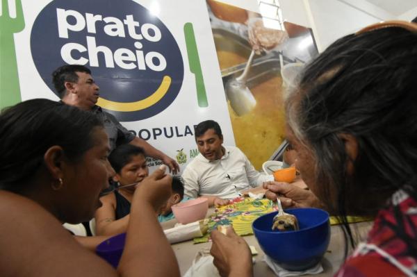 Governador Wilson Lima inaugura a 30ª unidade do programa Prato Cheio, em Coari