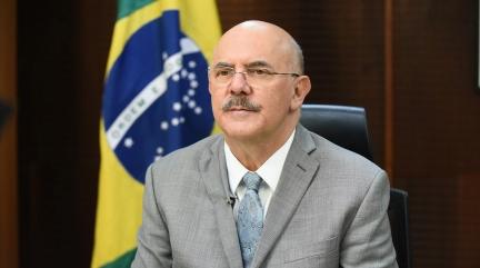 Oposição entrega pedido para abrir CPI do MEC