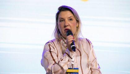 Daniella Marques toma posse como presidente da Caixa