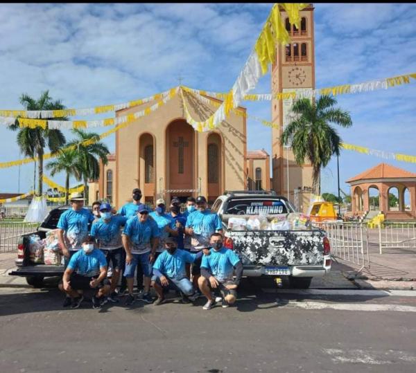 Amigos da FBI se reúnem em solidariedade às famílias carentes de Parintins
