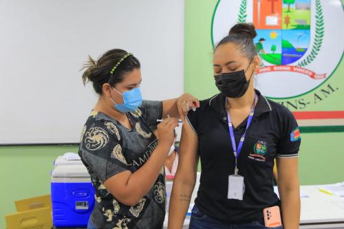 Câmara de Parintins promove dia de vacinação contra Covid-19, gripe e sarampo