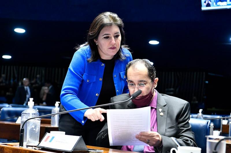 Senadores condenam crimes sexuais em ambiente hospitalar