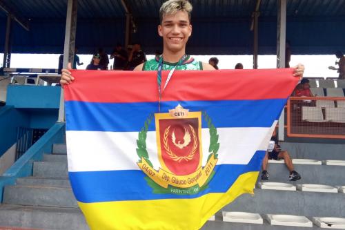 No atletismo, Renan Diniz leva Parintins a um novo pódio