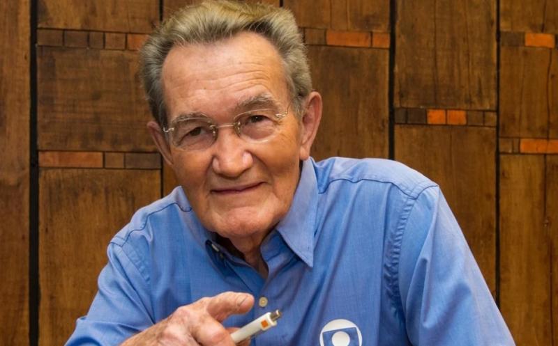 Na Globo há 52 anos, Léo Batista ignora aposentadoria e fecha contrato vitalício