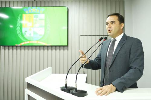 Mateus Assayag volta a pressionar DNIT para reabertura do Porto de Parintins