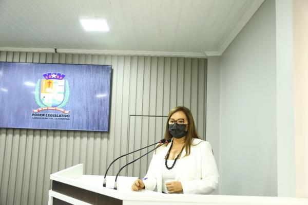 Márcia Baranda solicita implantação de Teste Rápido Molecular para Diagnóstico de Tuberculose em Parintins