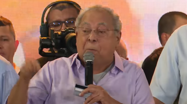 Amazonino é convocado pela Capitania Fluvial a esclarecer irregularidades em lancha avaliada em R$ 210 mil 