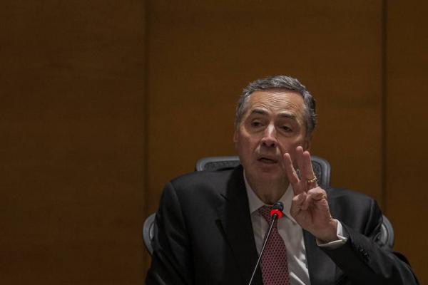 STF suspende piso nacional salarial para enfermeiros e técnicos em enfermagem