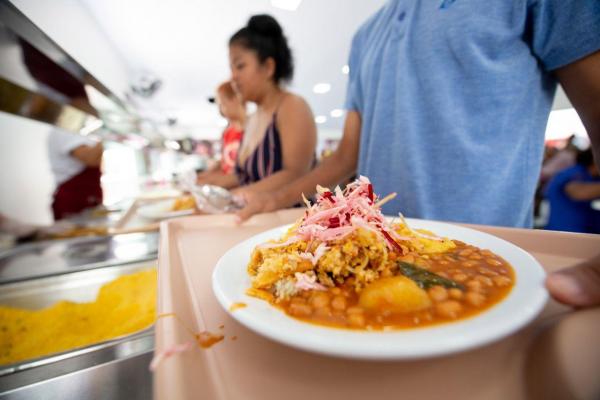 Passe Livre, Prato Cheio e Auxílio: ações de Wilson mudam para melhor a vida de famílias manauaras