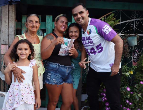 Israel Paulain recebe apoio e carinho dos moradores do Itaúna I  