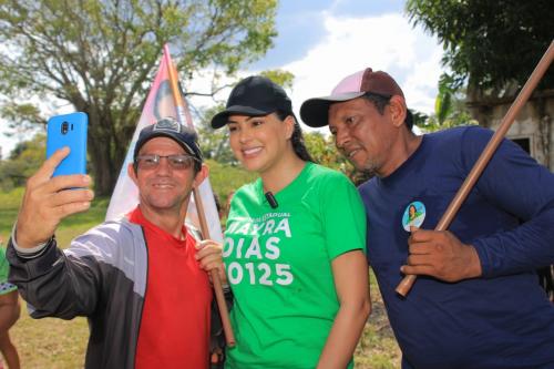 Mayra Dias inicia agenda na zona rural de Parintins exaltando seu compromisso e propostas
