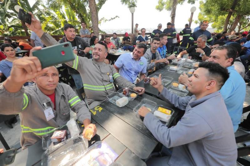 Wilson Lima se reúne com trabalhadores do comércio e indústria e de cooperativas de reciclagem