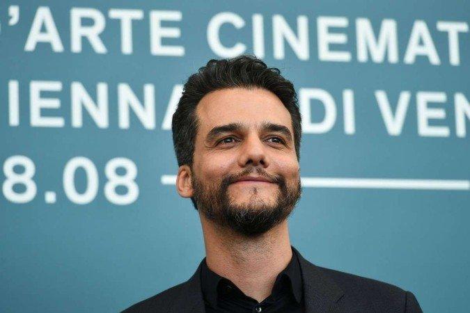 Wagner Moura entra para elenco de 'Sr. e Sra. Smith', série da Amazon