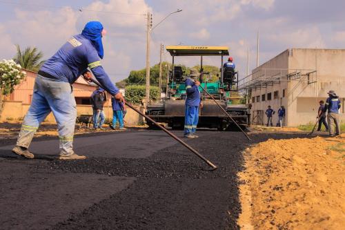 Urbanização: ruas da Baixa do São José recebem asfaltamento