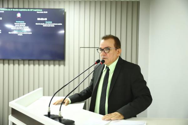 Massilon solicita à SEINFRA, construção de terminal hidroviário para o Distrito do Mocambo