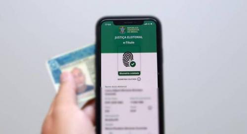 Eleitores têm até sábado (29) para baixar e atualizar o e-Título