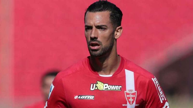 Pablo Marí, ex-Flamengo, é esfaqueado durante incidente em shopping na Itália