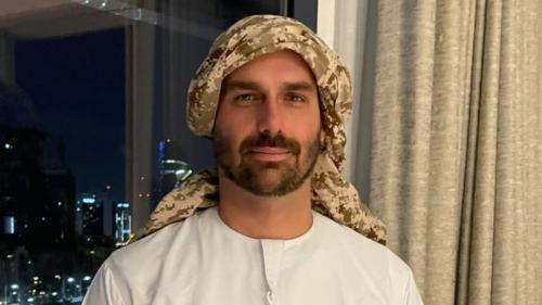 Eduardo Bolsonaro prega adiamento da eleição a três dias da votação