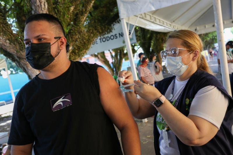 Amazonas registra 88 casos de Covid-19 nas últimas 24 horas, aponta FVS, mais de 8 milhões de dose de vacinas já foram aplicadas