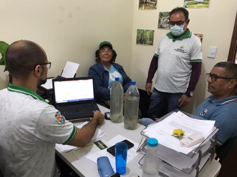 Descartada a presença de combustível nas águas do Mocambo e material coletado vai para análise 