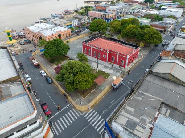 Prefeitura de Parintins inicia obra de revitalização da Praça Eduardo Ribeiro