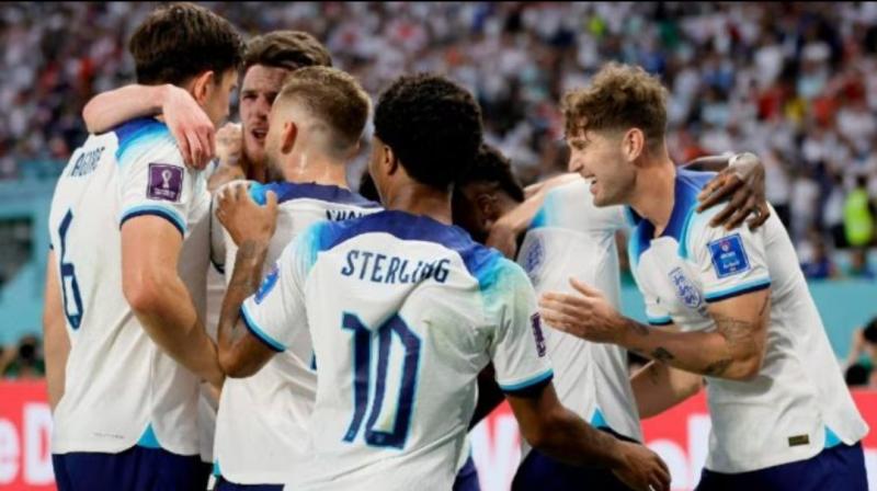 Inglaterra passa por cima do Irã e faz 6 na estreia na Copa do Mundo