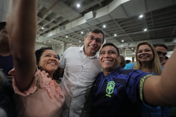 Wilson Lima anuncia pagamento do 14º salário na segunda (28/11) a educadores de escolas que superaram metas no Ideb