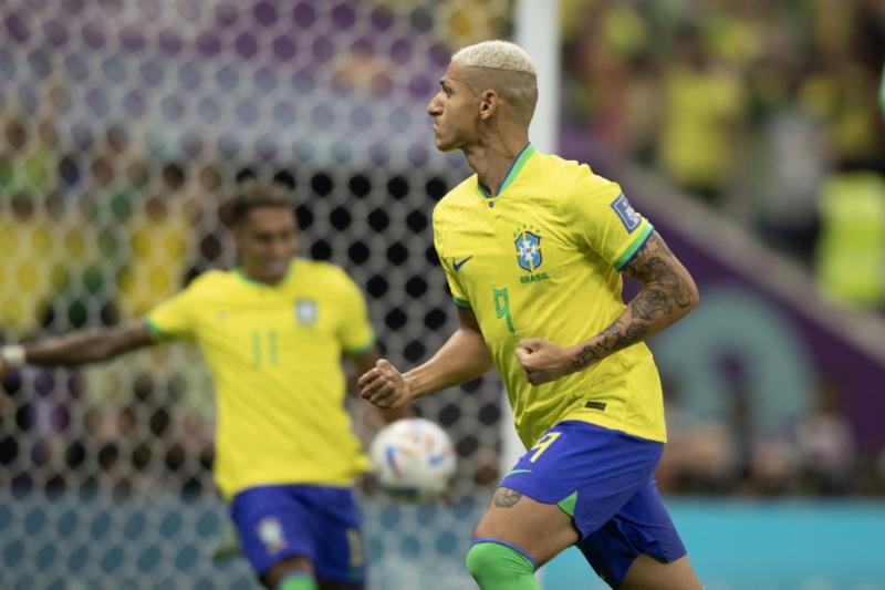 Autor de golaço, Richarlison recorda drama pré-Copa: 'Deus viu meu esforço'