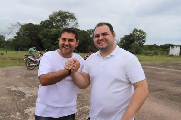 Povo Sateré-Mawé em Barreirinha recebe auxílio após parceria do deputado Roberto Cidade e prefeito Glênio Seixas 