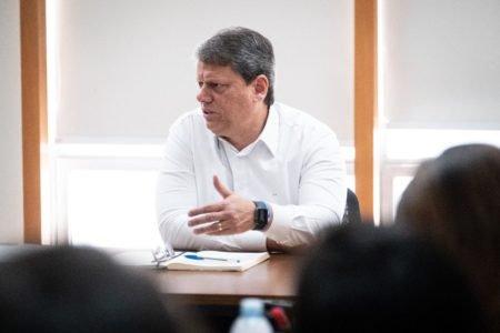 “Eu nunca fui bolsonarista raiz”, diz Tarcísio em entrevista