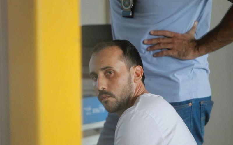 Julgamento de anestesista filmado estuprando mulher durante parto começa nesta segunda