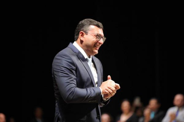 Segundo governo de Wilson Lima seguirá ouvindo a população para conduzir os destinos do Amazonas, afirma ele durante posse no Teatro Amazonas