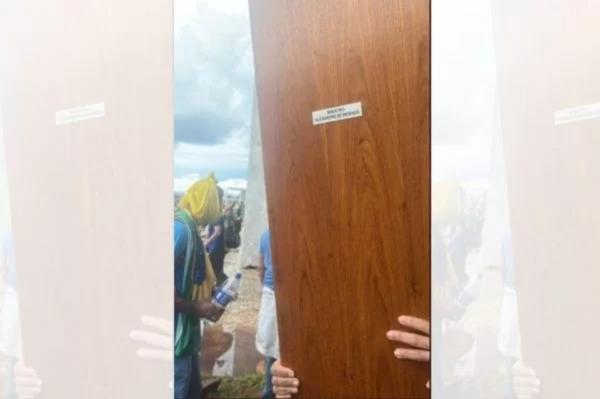 Criminosos roubam até porta de onde ficam togas dos ministros do STF e de Alexandre de Moraes