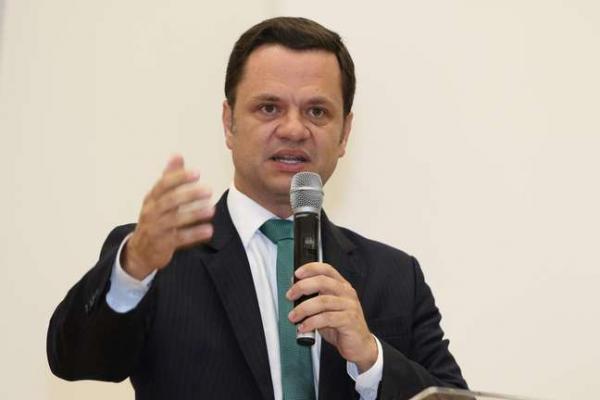 Com risco de ser preso, Anderson Torres diz que viveu 