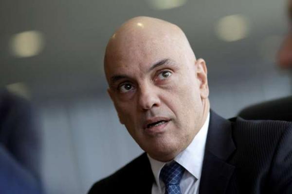 Moraes proíbe bloqueio de vias e invasão de prédios públicos no País sob pena de multa