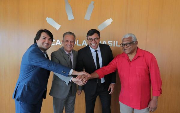 Wilson Lima e Coca-Cola Brasil confirmam patrocínios para o Festival de Parintins 2023 Wilson Lima e Coca-Cola Brasil confirmam patrocínios para o Festival de Parintins 2023